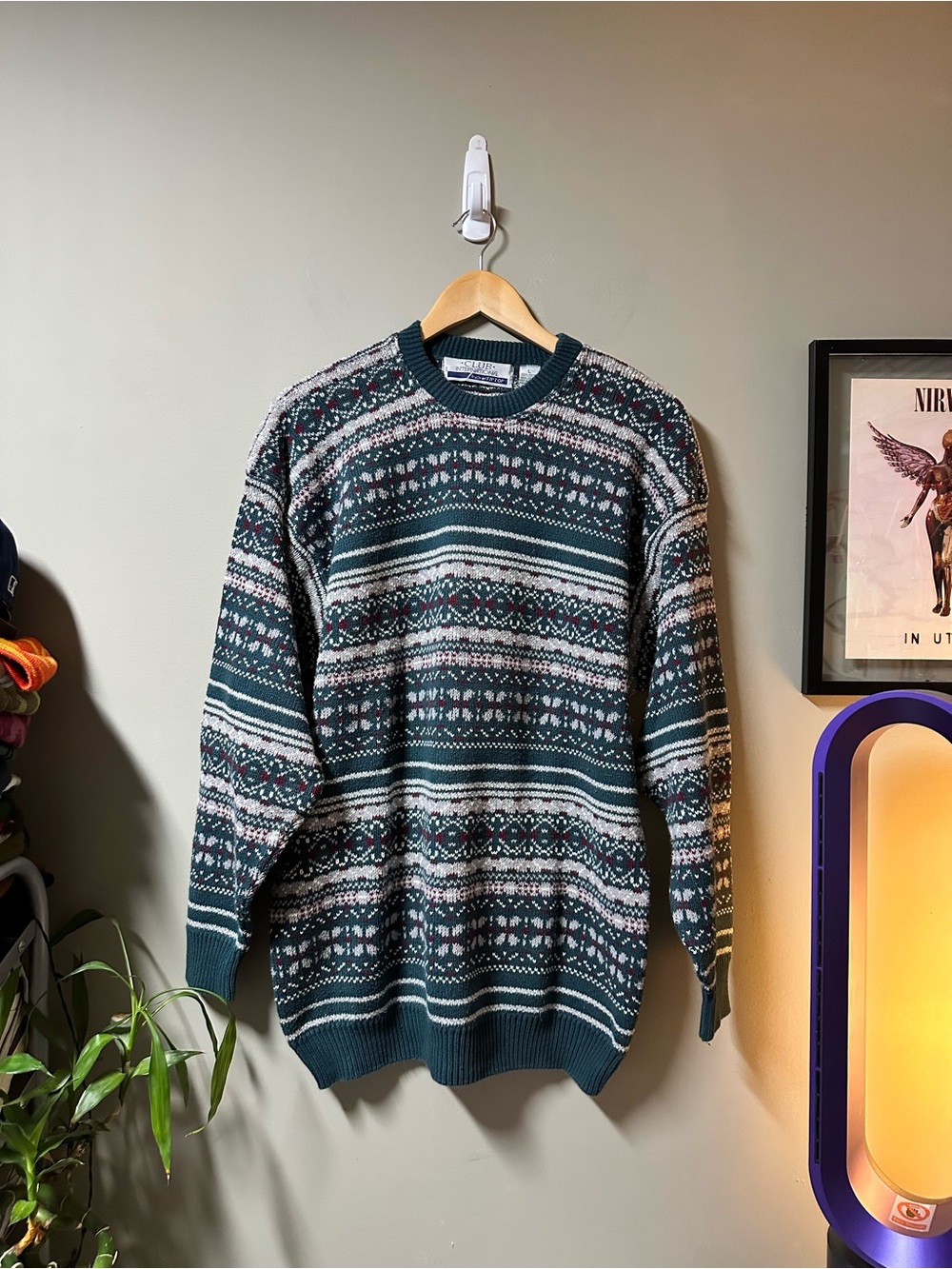 Vintage Club International Sweater Made in Canada